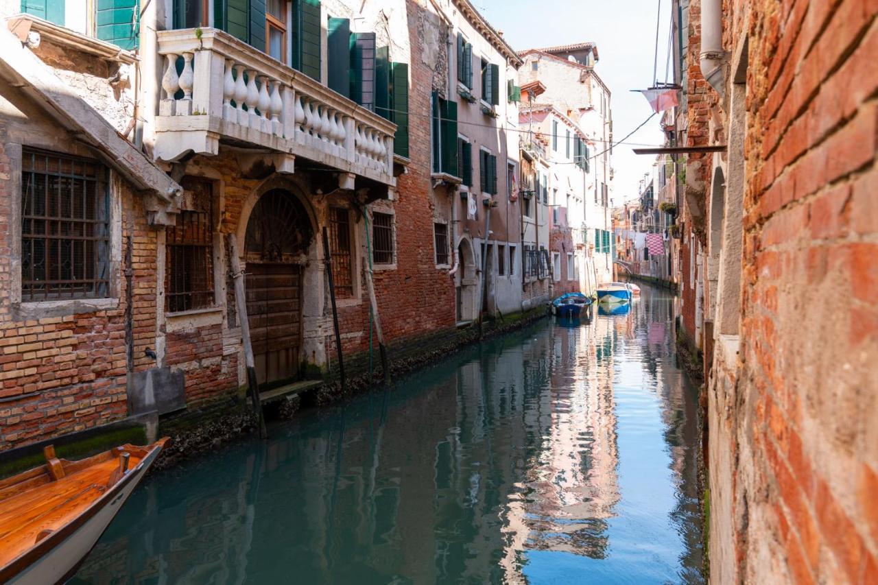 Casa Al Ponte Scudi - 4 Windows On The Canal Venice Exterior photo